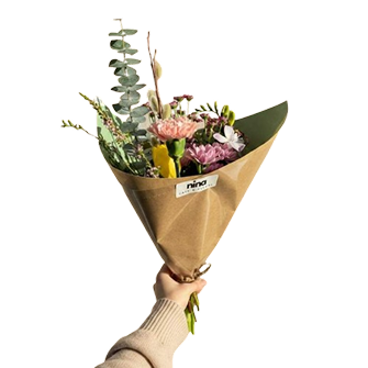 eucalyptus wrapped bouquet, kraft paper, Brossard florist
