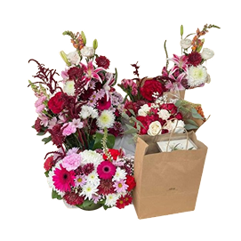burgundy pink wrapped arrangement, kraft paper, Brossard florist